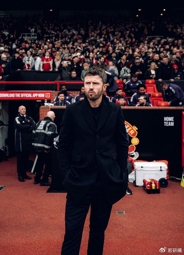 B费传射比肩传奇，舍什科8战7球，曼联2-1水晶宫升至英超第三|布鲁诺·费尔南德斯|社区盾杯|阿莫林|埃弗顿|利物浦_新浪体育_新浪新闻